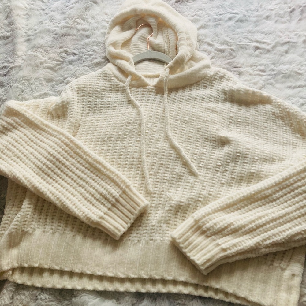 Gap white sweater
